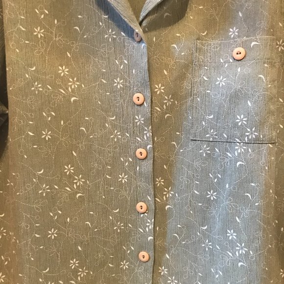 Jeno Neuman Woman's Casual Top - Picture 9 of 9